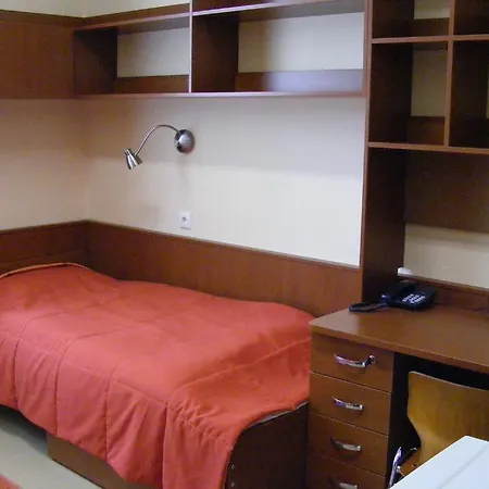 Study K & M Hostel